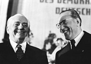 Wilhelm Pieck und Otto Grotewohl Wilhelm Pieck und Otto Grotewohl