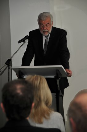 Dietrich Gökelmann, Landespräsident, bei seiner Eröffnungsrede